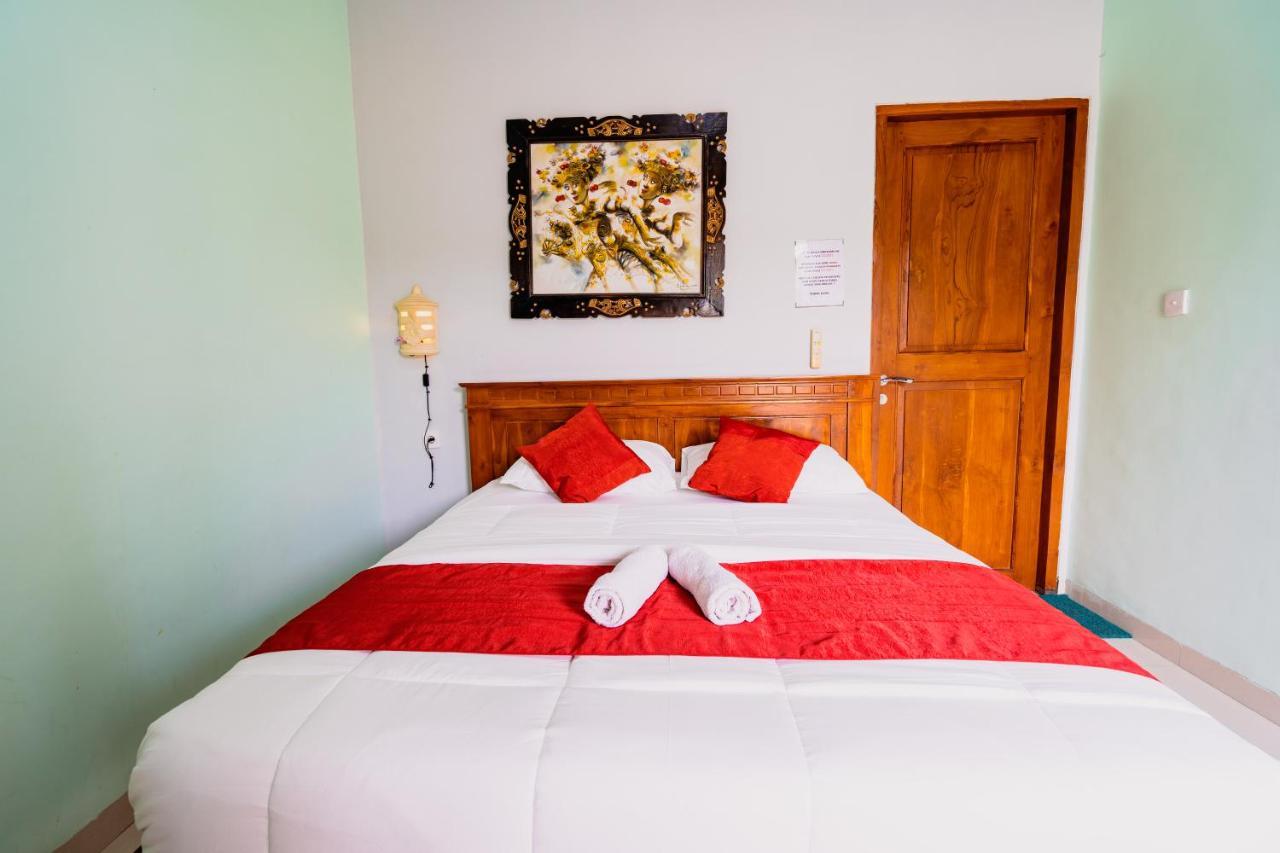 Guesthouse Cempaka Putih スミニャック エクステリア 写真